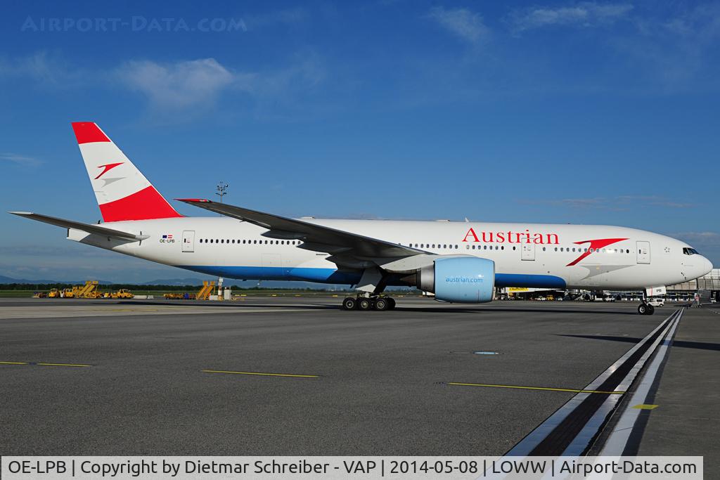 OE-LPB, 1998 Boeing 777-2Z9/ER C/N 28699, Austrian Airlines Boeing 777-200