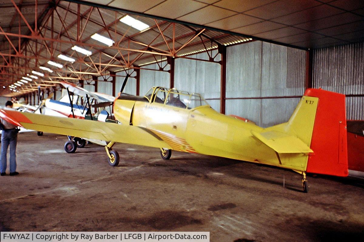 F-WYAZ, Nord 3202 Master C/N 37, Nord N.3202 [37] Mulhouse-Habsheim~F 12/09/1981. From a slide.