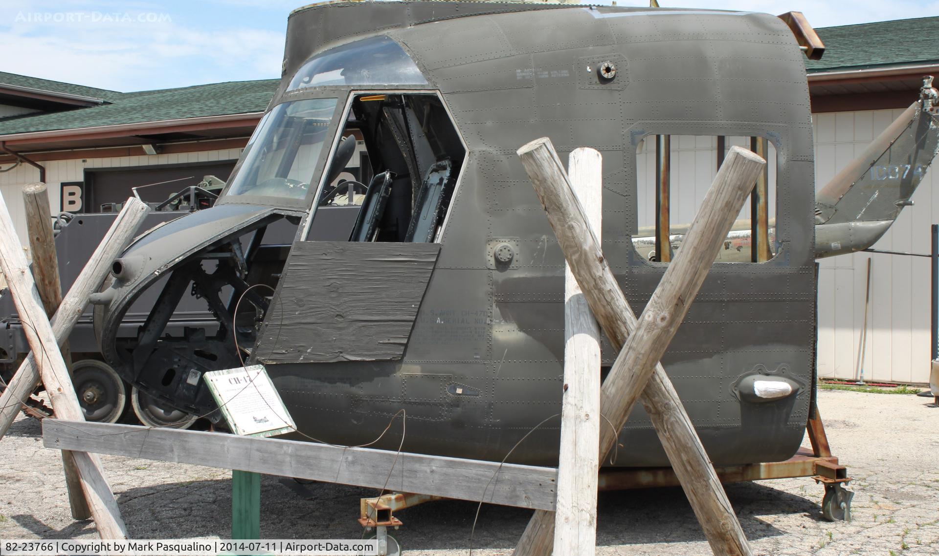 82-23766, 1982 Boeing Vertol CH-47D Chinook C/N M.3017, Boeing CH-47D