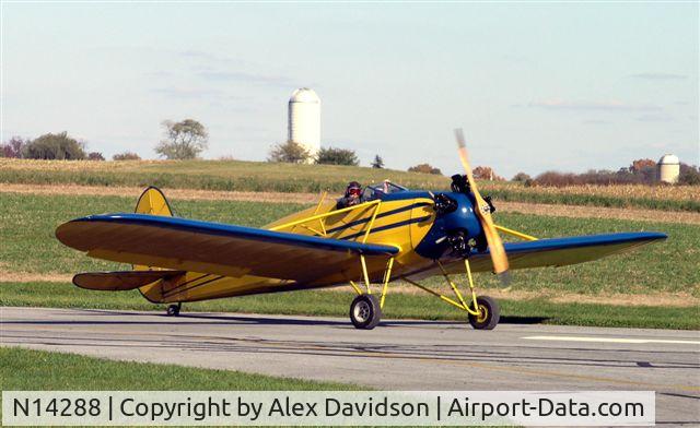 N14288, 1935 Kinner Sportster B C/N 166, Kinner taxing in PA