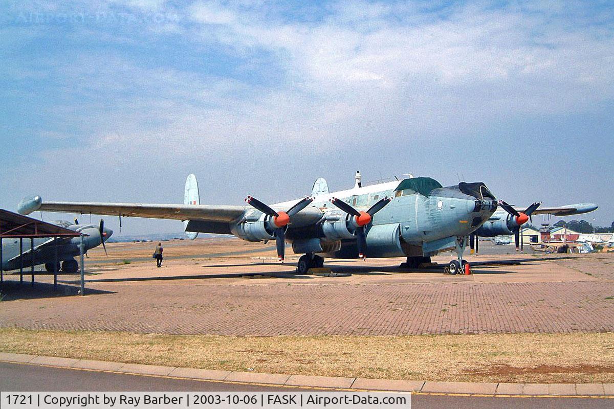 1721, 1957 Avro 716 Shackleton MR.3 C/N 1531, Avro 696 Shackleton MR.3 [1531] (South African Air Force) Swartkop~ZS 06/10/2003