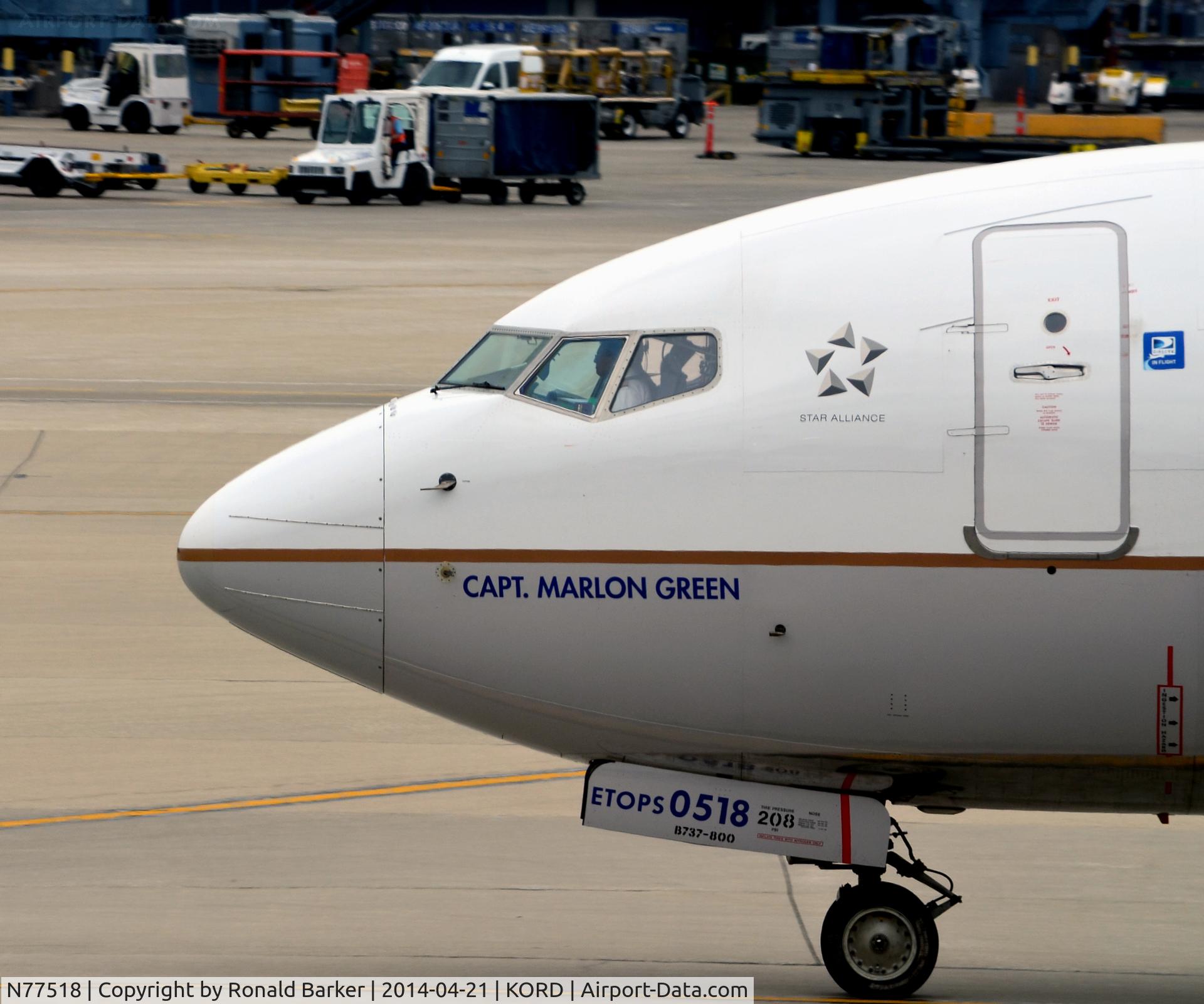 N77518, 2008 Boeing 737-824 C/N 31605, Captain Marlon Green Taxi O'Hare