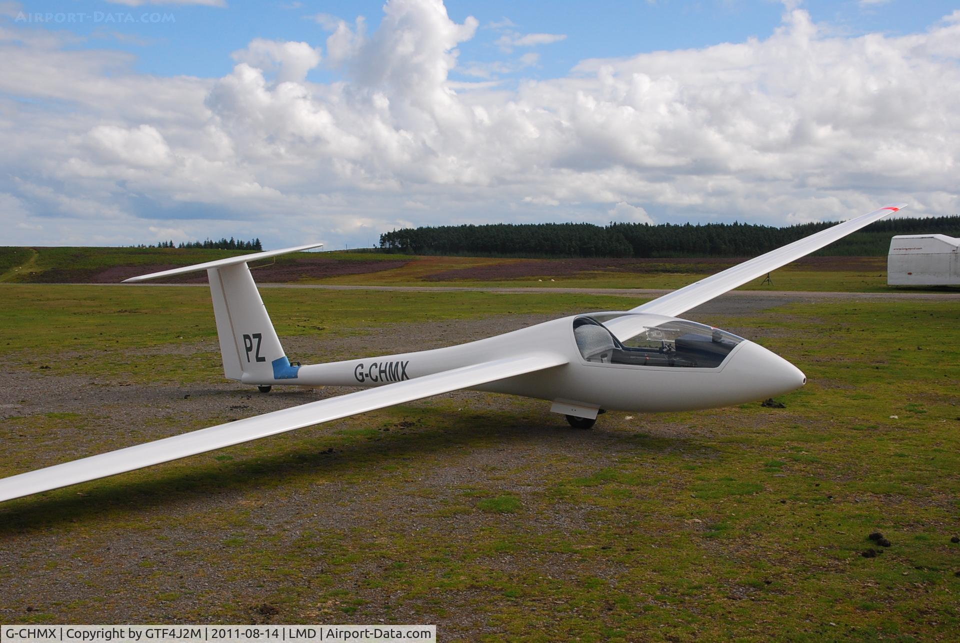 G-CHMX, Rolladen-Schneider LS-4a C/N 4230, G-CHMX 'PZ' at Long Mynd 14.8.11