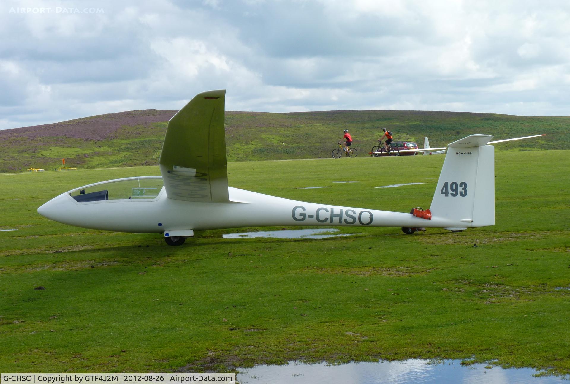 G-CHSO, Schempp-Hirth Discus b C/N 99, G-CHSO '493' at Long Mynd 26.8.12