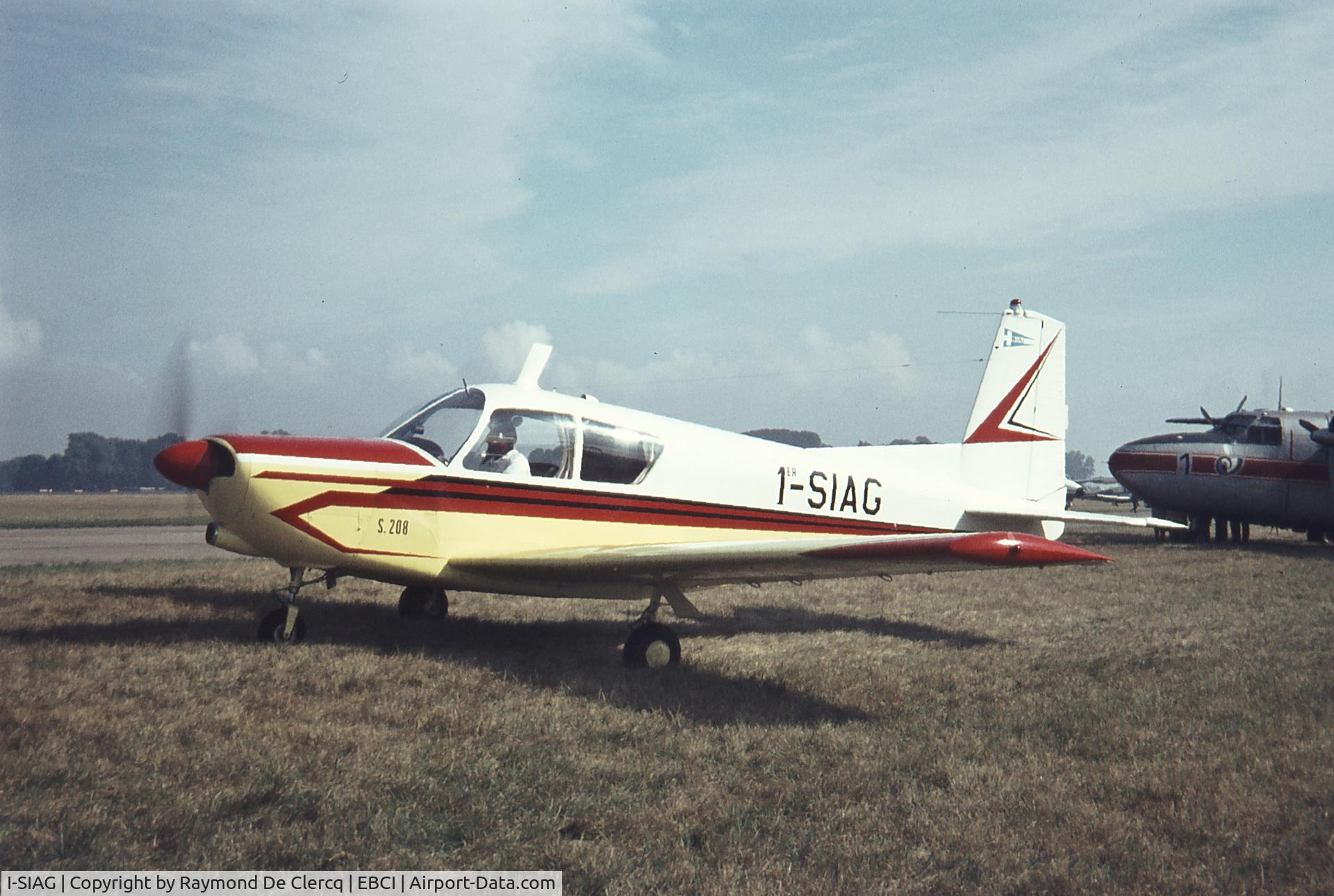I-SIAG, SIAI-Marchetti S-208 C/N 001, Airshow Gosselies, seventies.