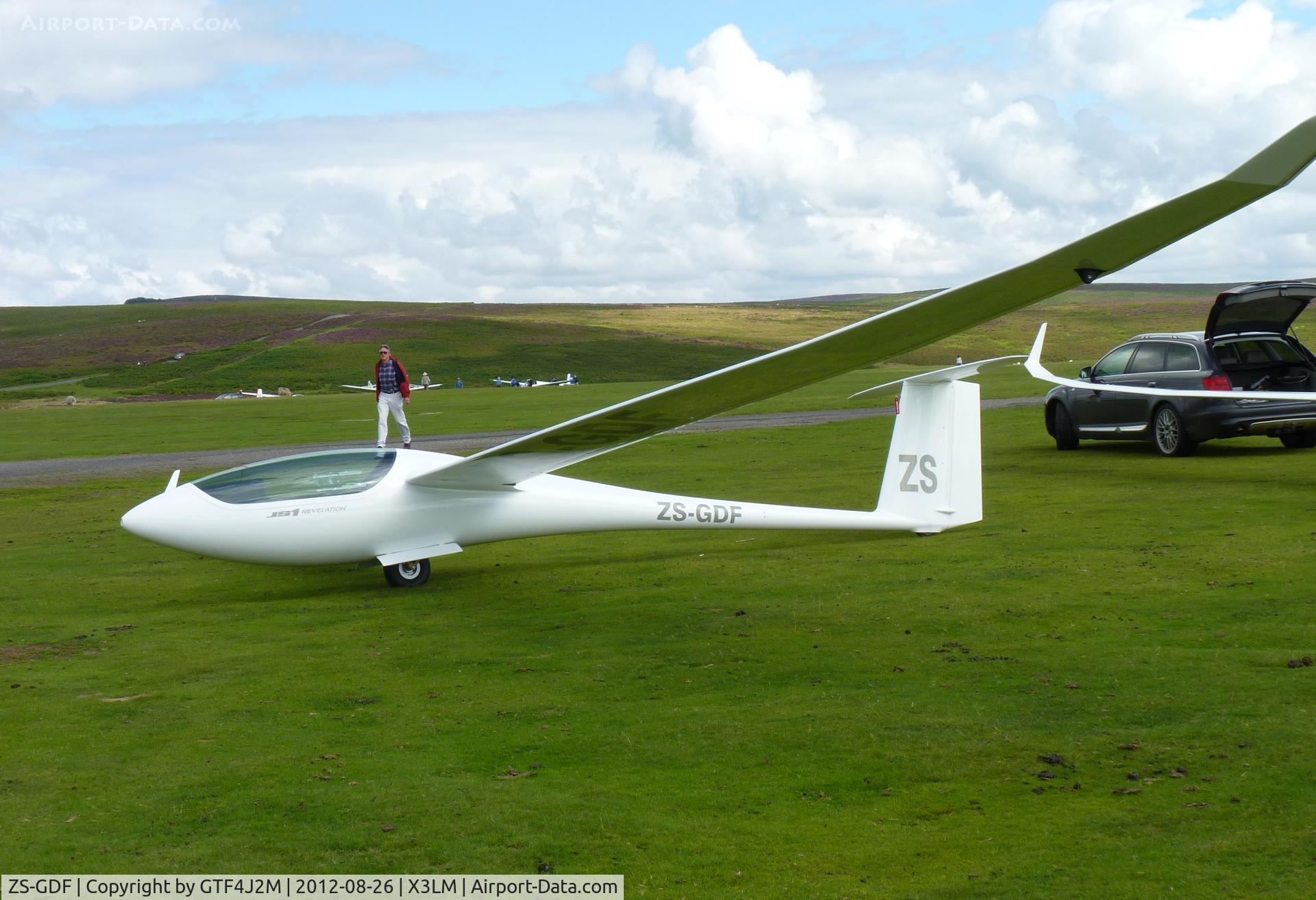 ZS-GDF, Jonker Sailplanes JS 1B Revelation C/N 1B-033, ZS-GDF 'ZS' at Long Mynd 26.8.12