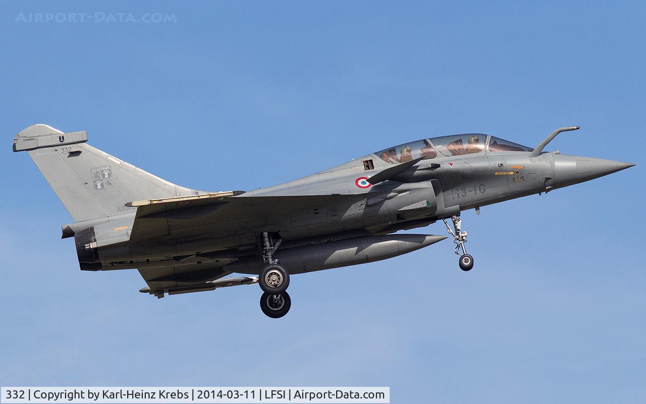 332, Dassault Rafale B C/N 332, final RWY 11