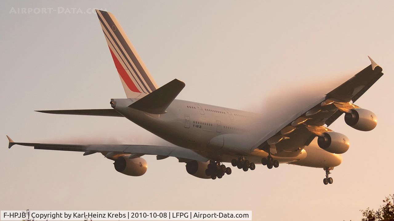 F-HPJB, 2009 Airbus A380-861 C/N 040, final RWY 08L