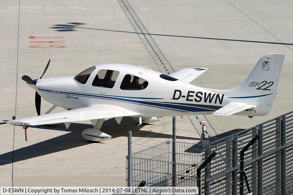 D-ESWN, Cirrus SR22 C/N 0282, 