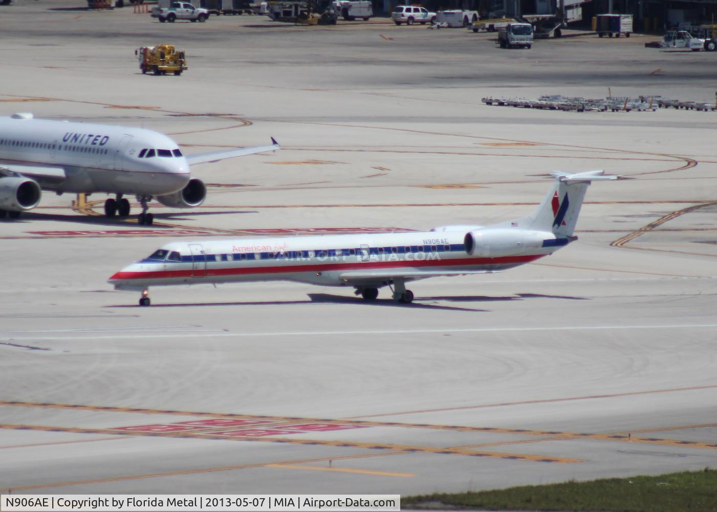 N906AE, 2005 Embraer ERJ-145LR (EMB-145LR) C/N 14500894, American Eagle E145LR