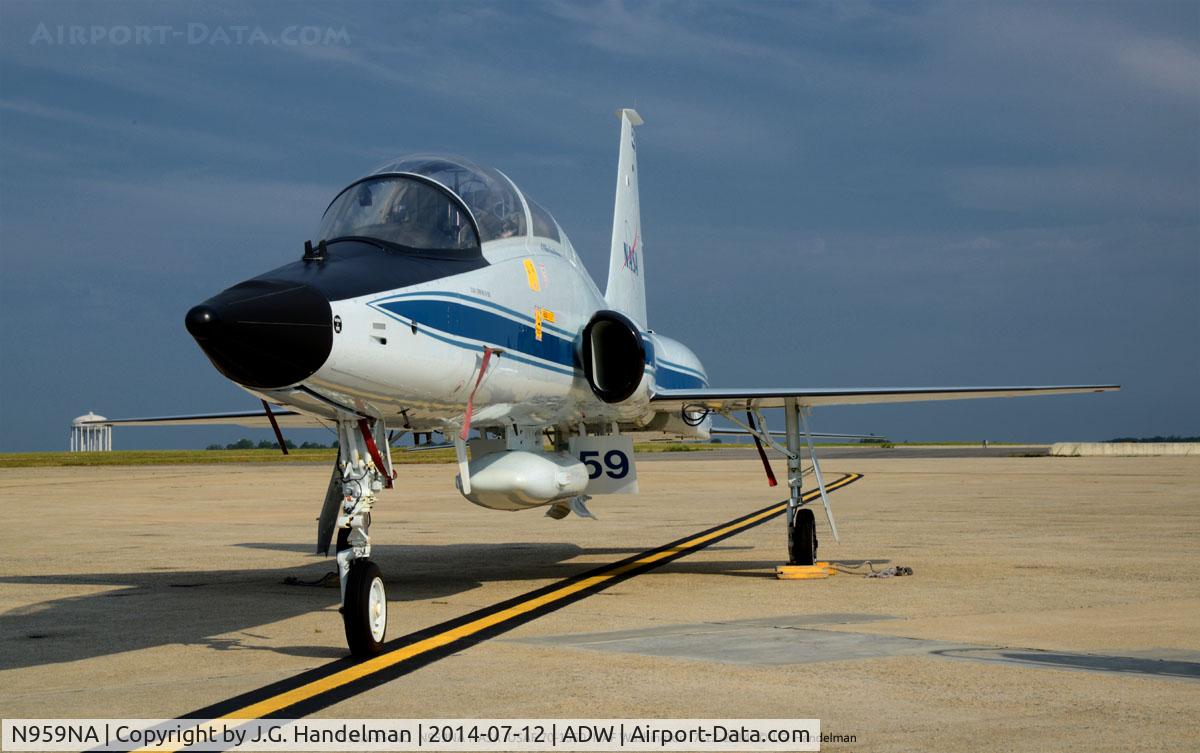 N959NA, 1972 Northrop T-38A C/N 70-1550, Note non-standard radome.