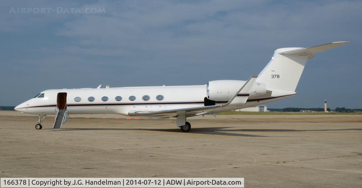 166378, 2005 Gulfstream Aerospace C-37B Gulfstream 550 C/N 5098, Ready for passengers.
