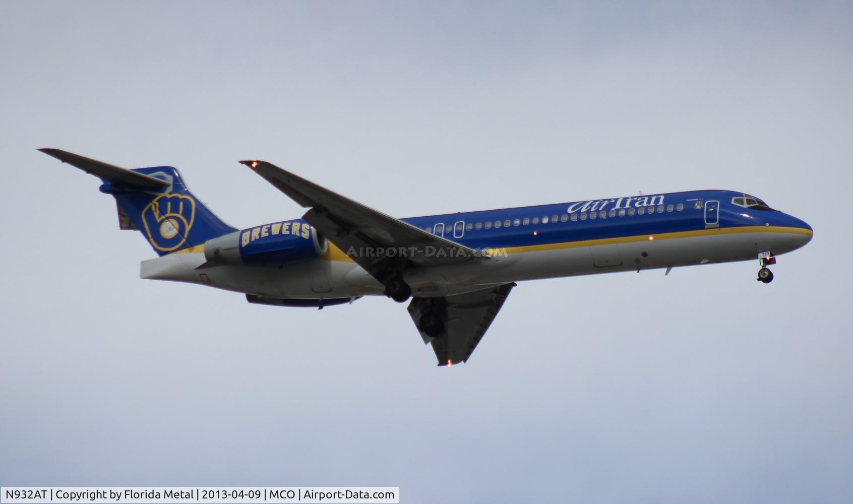 N932AT, 2000 Boeing 717-200 C/N 55073, Air Tran Milwaukee Brewers 717-200