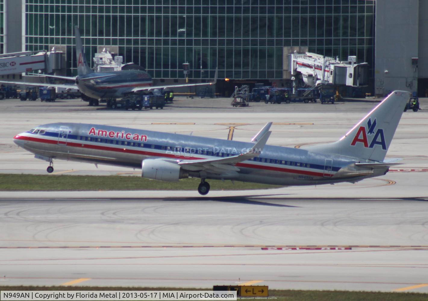 N949AN, 2000 Boeing 737-823 C/N 29537, American 737-800