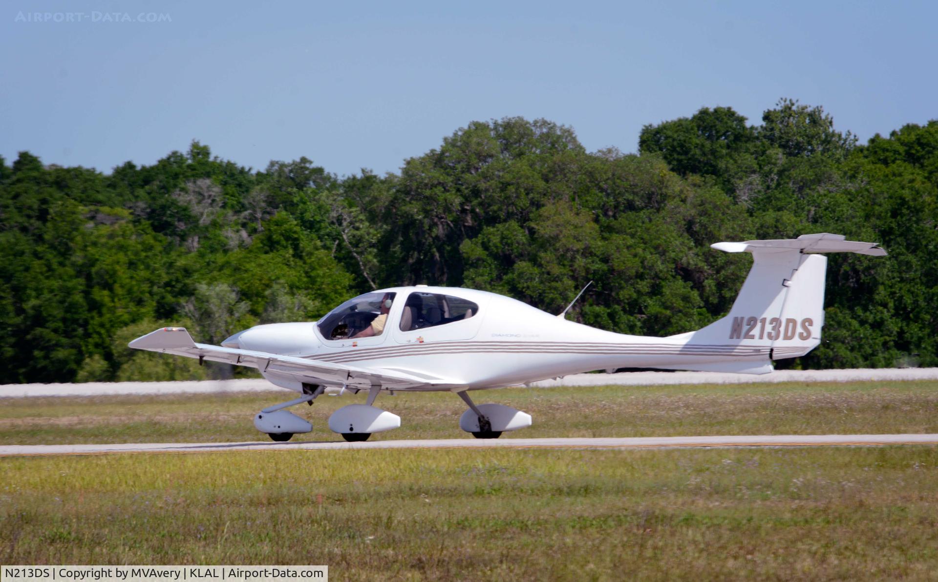 N213DS, 2004 Diamond DA-40 Diamond Star C/N 40.360, 2014 Sun n Fun