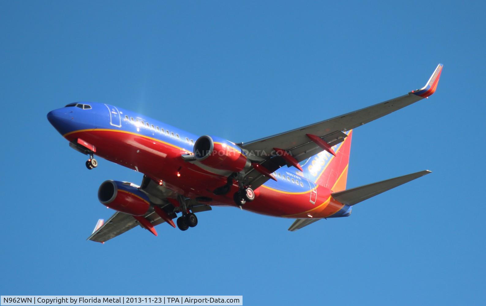 N962WN, 2011 Boeing 737-7H4 C/N 36963, Southwest 737-700