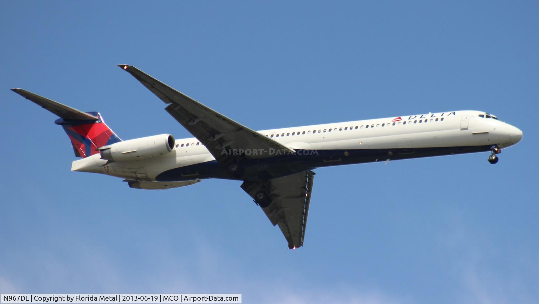 N967DL, 1990 McDonnell Douglas MD-88 C/N 53116, Delta MD-88