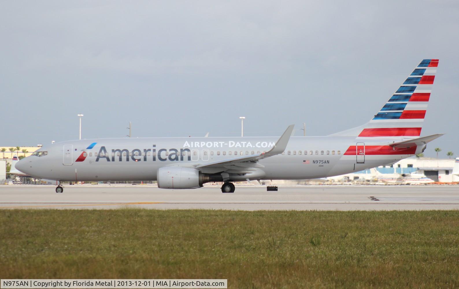 N975AN, 2001 Boeing 737-823 C/N 29549, American 737-800