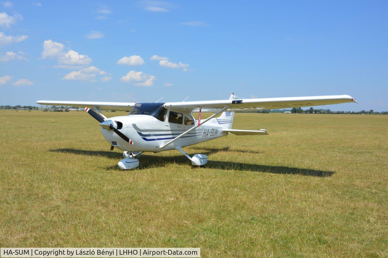 HA-SUM, 2003 Cessna 172S C/N 172S9470, HA-SUM on airfiel of LHHO
