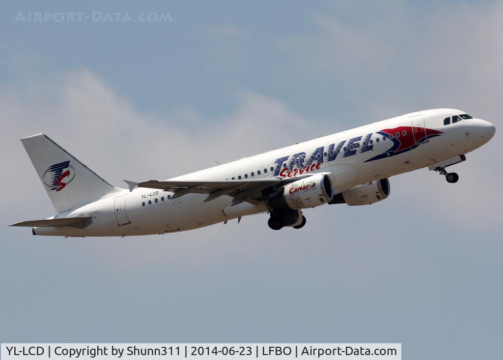 YL-LCD, 1992 Airbus A320-211 C/N 359, Taking off from rwy 32R