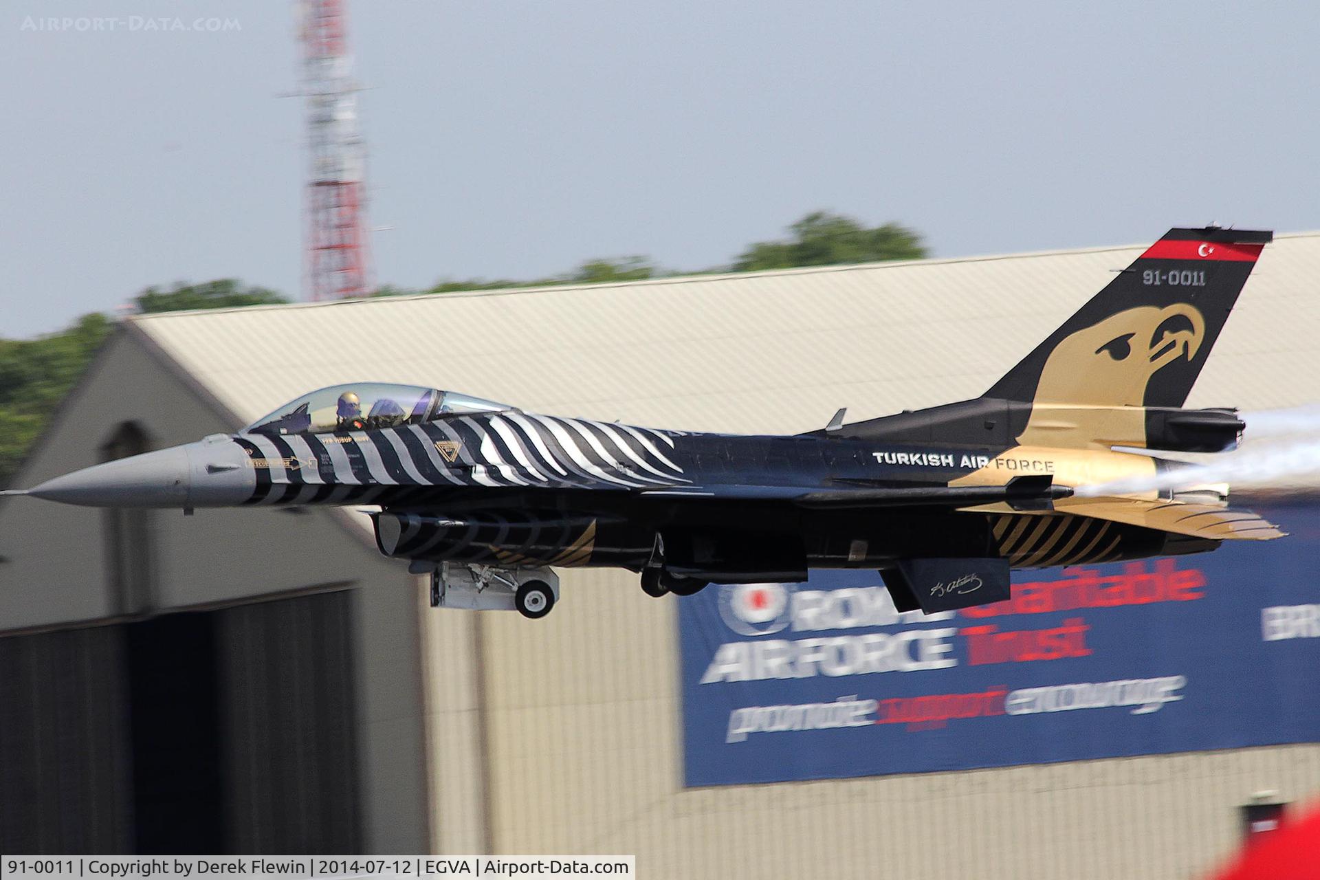 91-0011, TAI (Turkish Aerospace Industries) F-16C Fighting Falcon C/N 4R-91, RIAT 2014, F-16C, 141 Filo, Turkish Air Force, seen departing runway 27 at EGVA.