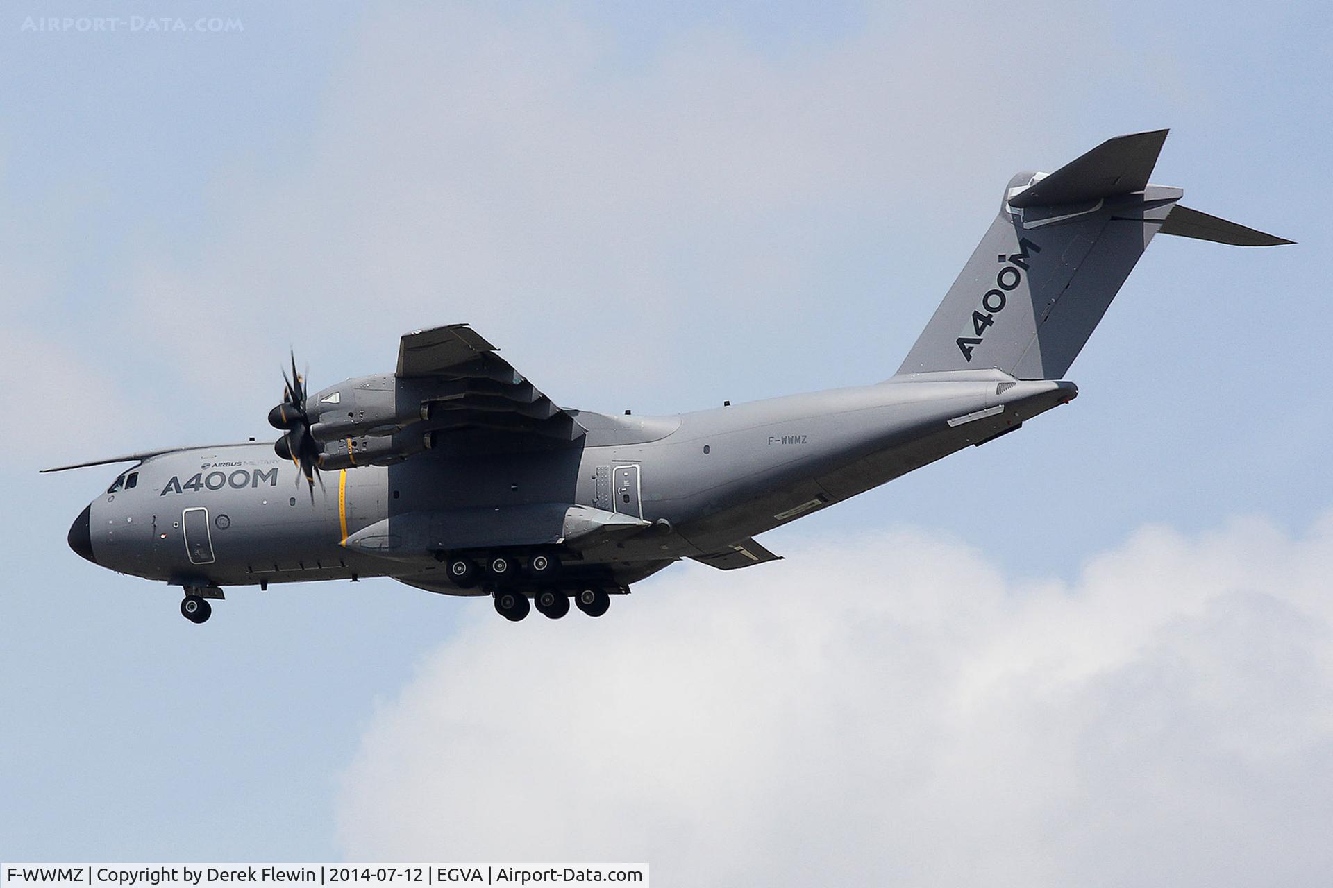 F-WWMZ, 2011 Airbus A400M-180 Atlas C/N 006, RIAT 2014, A400M, future Hercules C-130K replacement, slow fly by, gear down, runway 27 at EGVA.