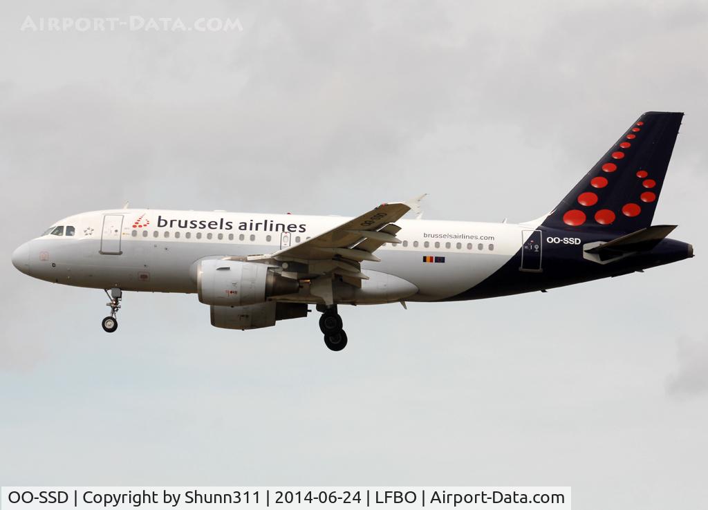 OO-SSD, 1999 Airbus A319-112 C/N 1102, Landing rwy 32L