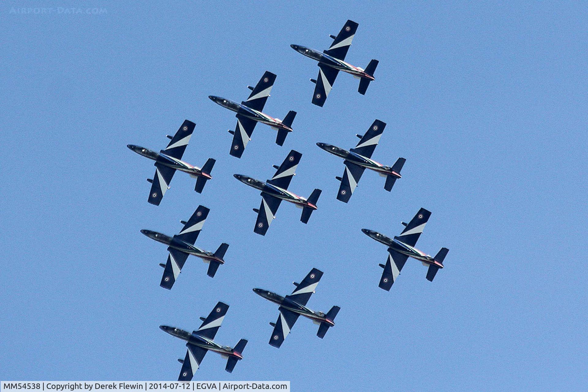 MM54538, Aermacchi MB-339PAN C/N 6759/154/AA070, RIAT 2014, MB-339A, Frecce Tricolori, seen in the overhead at EGVA.
