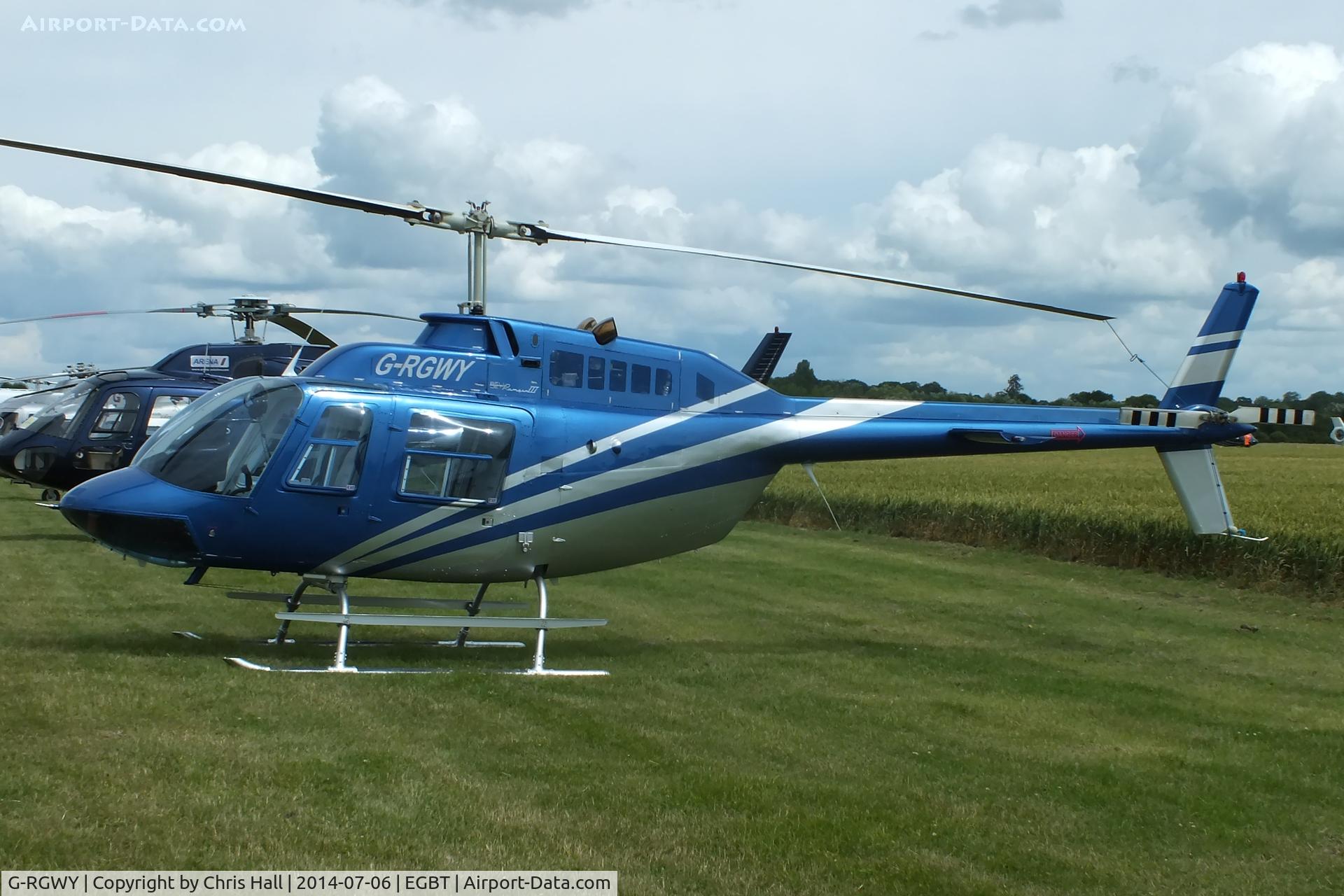 G-RGWY, 1980 Bell 206B JetRanger III C/N 3035, ferrying race fans to the British F1 Grand Prix at Silverstone