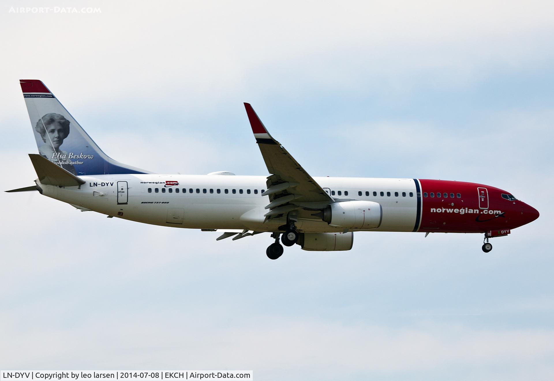 LN-DYV, 2012 Boeing 737-8JP C/N 39009, Copenhagen Kastrup R-04L 8.7.14