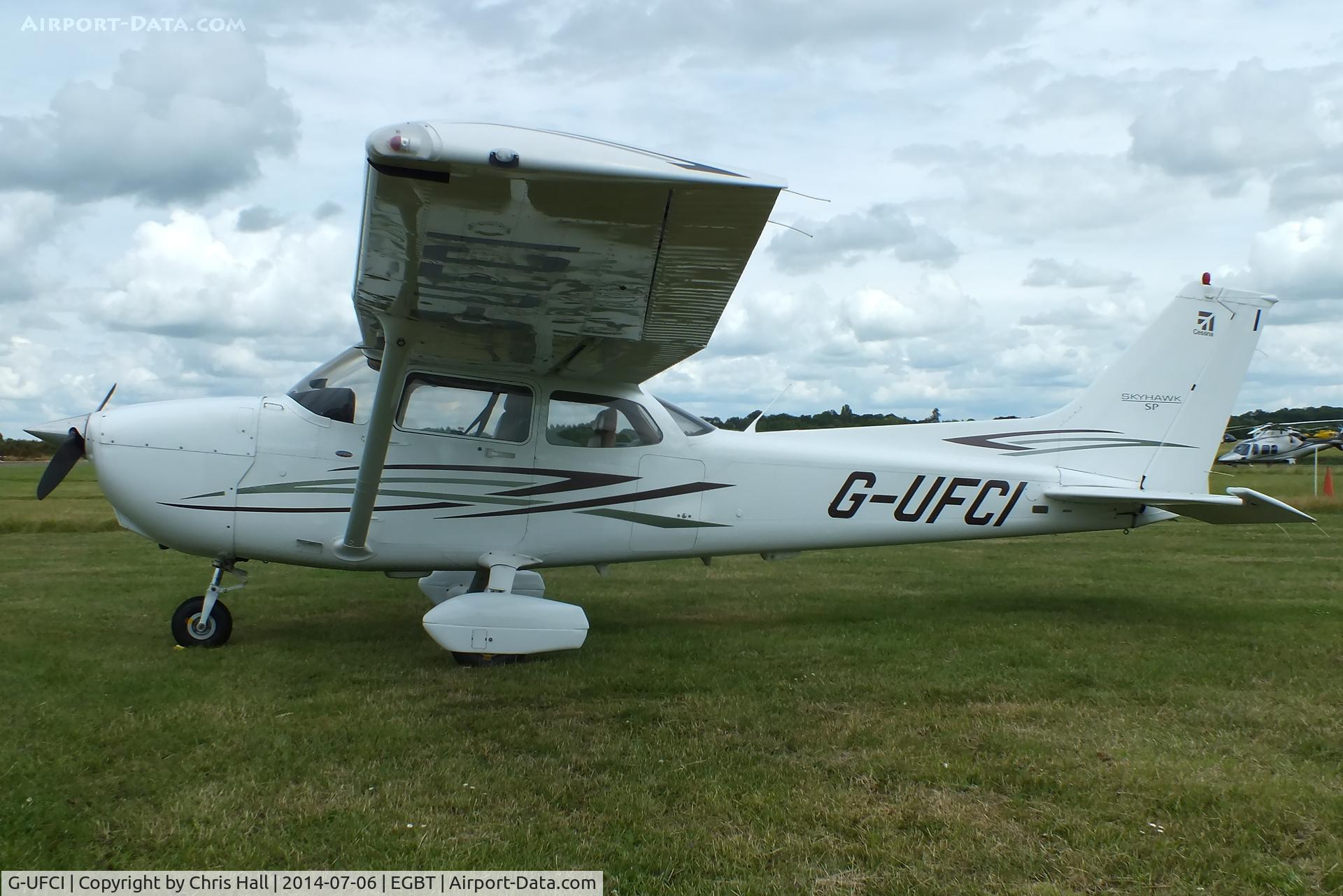 G-UFCI, 2007 Cessna 172S C/N 172S-10508, visitor at Turweston