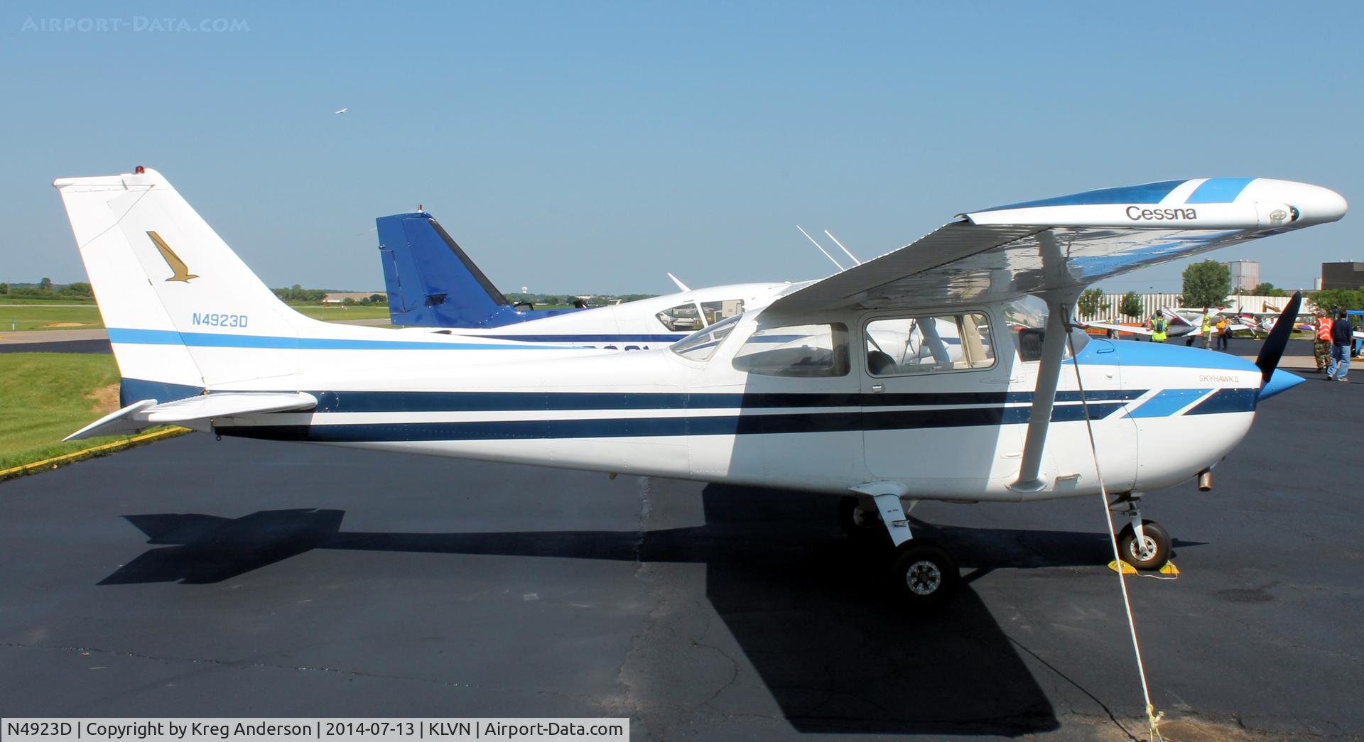 N4923D, 1979 Cessna 172N Skyhawk II C/N 17272399, 2014 Airlake Fly-in Breakfast