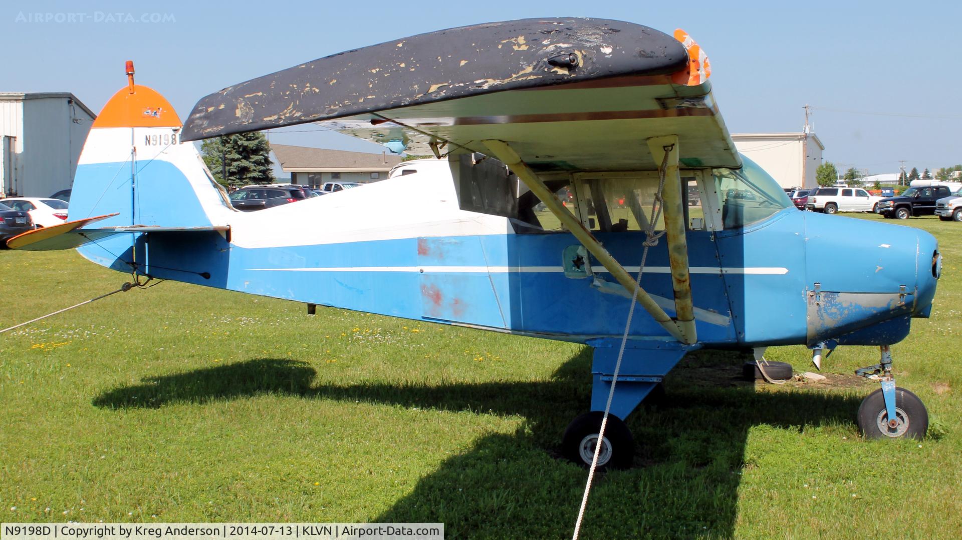 N9198D, 1958 Piper PA-22-160 Tri Pacer C/N 22-6257, 2014 Airlake Fly-in Breakfast