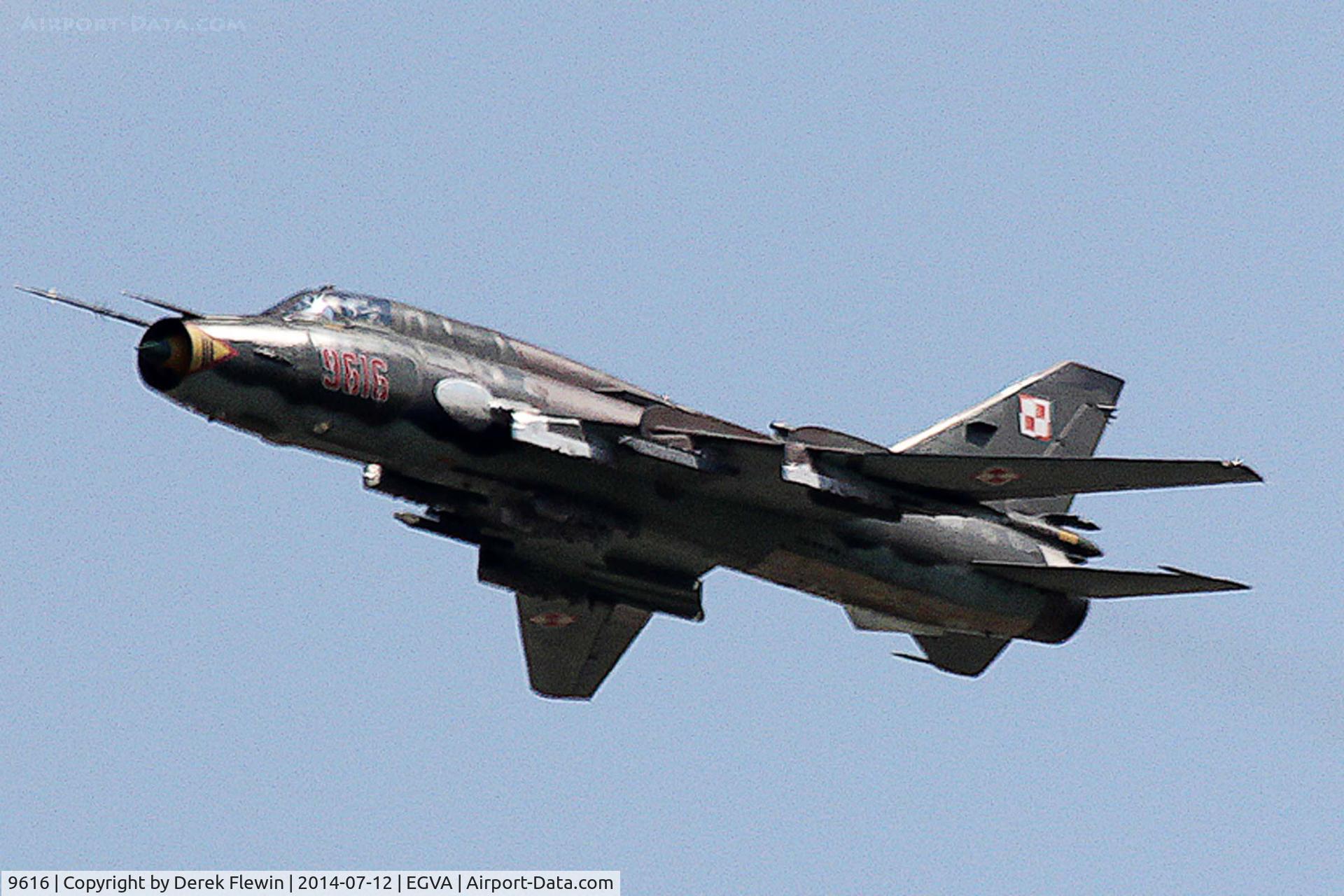 9616, Sukhoi Su-22M-4 C/N 29616, RIAT 2014, SU-22M, NATO Code-Name, FITTER, very rare Cold War visitor, low fly by, runway 27 at EGVA.