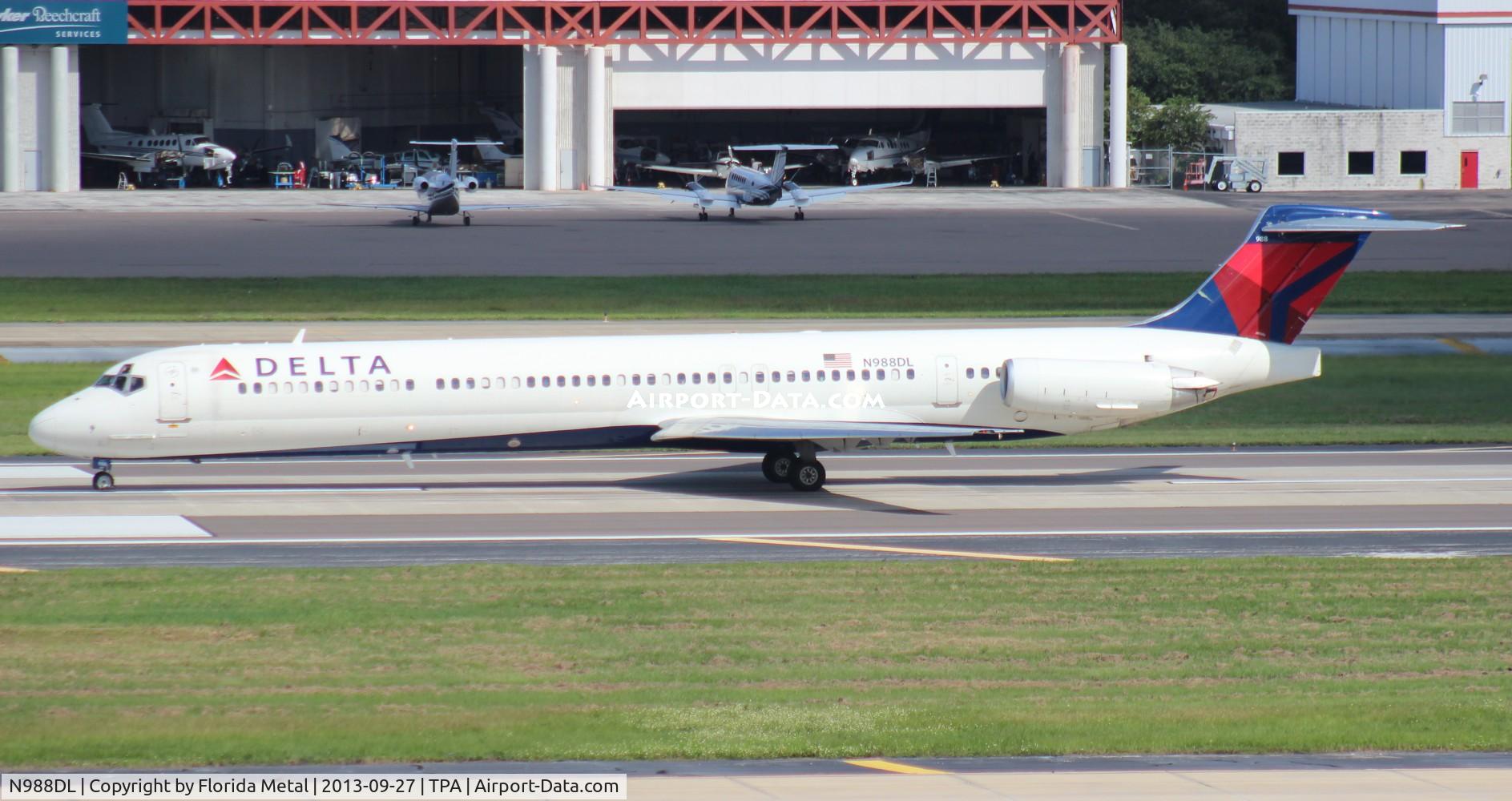 N988DL, 1991 McDonnell Douglas MD-88 C/N 53339, Delta MD-88