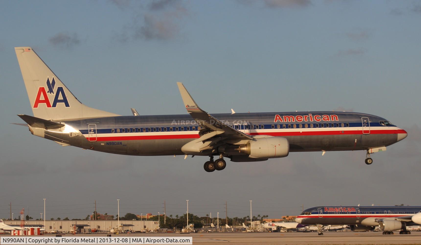 N990AN, 2009 Boeing 737-823 C/N 29563, American 737-800