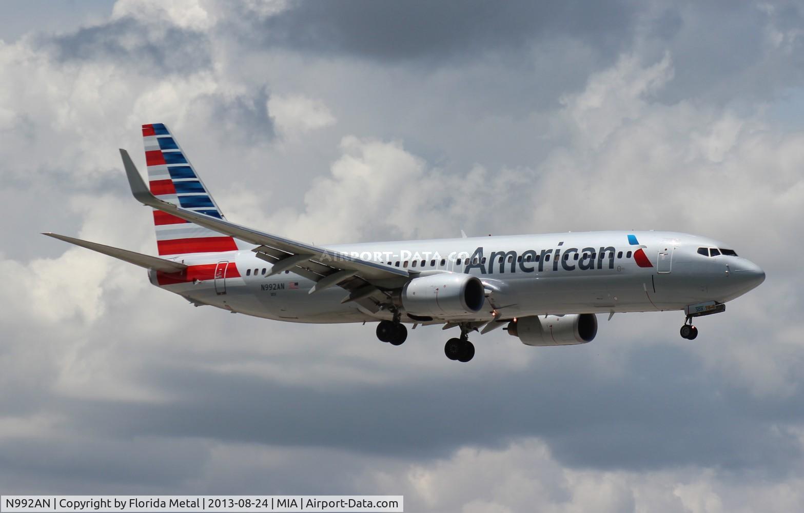 N992AN, 2009 Boeing 737-823 C/N 31071, American 737-800