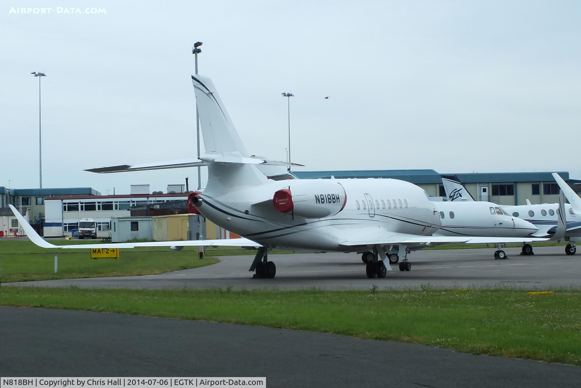 N818BH, 2005 Dassault Falcon 2000EX C/N 57, parked at Oxford