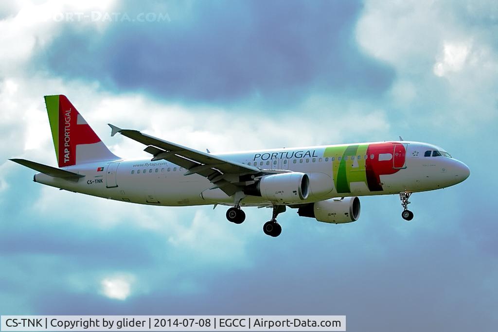 CS-TNK, 2000 Airbus A320-214 C/N 1206, finals