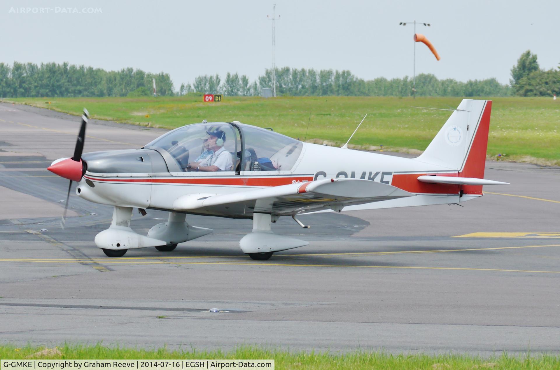 G-GMKE, 1993 Robin HR-200-120B C/N 257, Just landed.