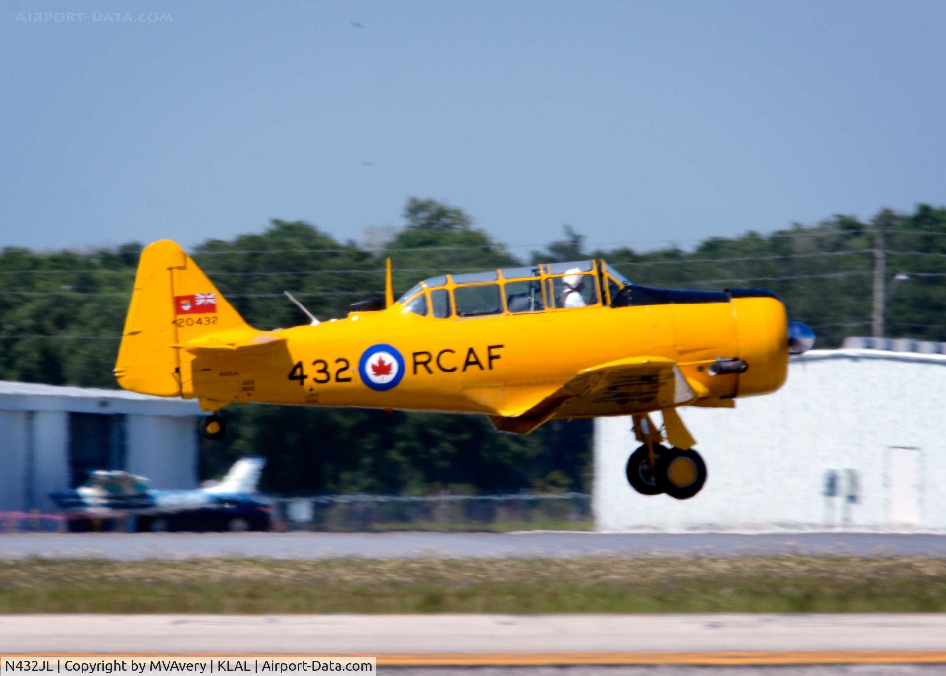 N432JL, Canadian Car & Foundry Harvard MK IV C/N CCF4-223, 2014 Sun n Fun