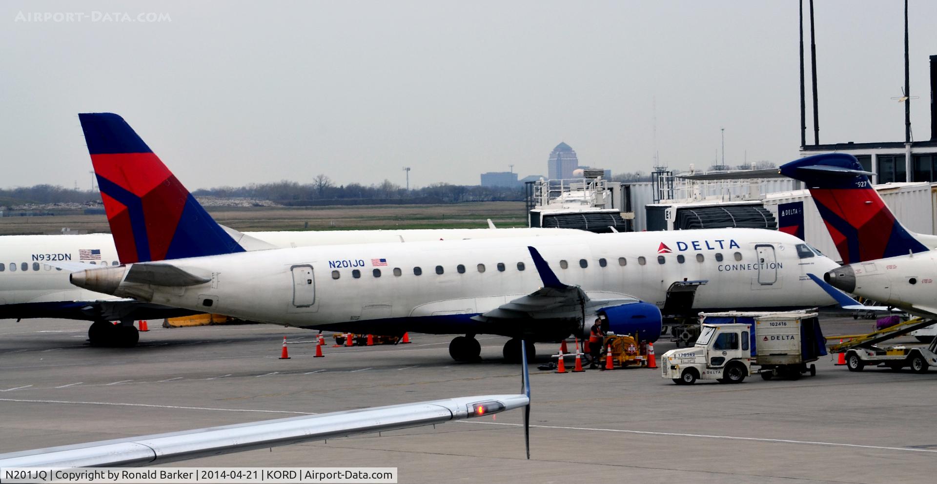 N201JQ, 2008 Embraer 175LR (ERJ-170-200LR) C/N 17000235, O'Hare Chicago