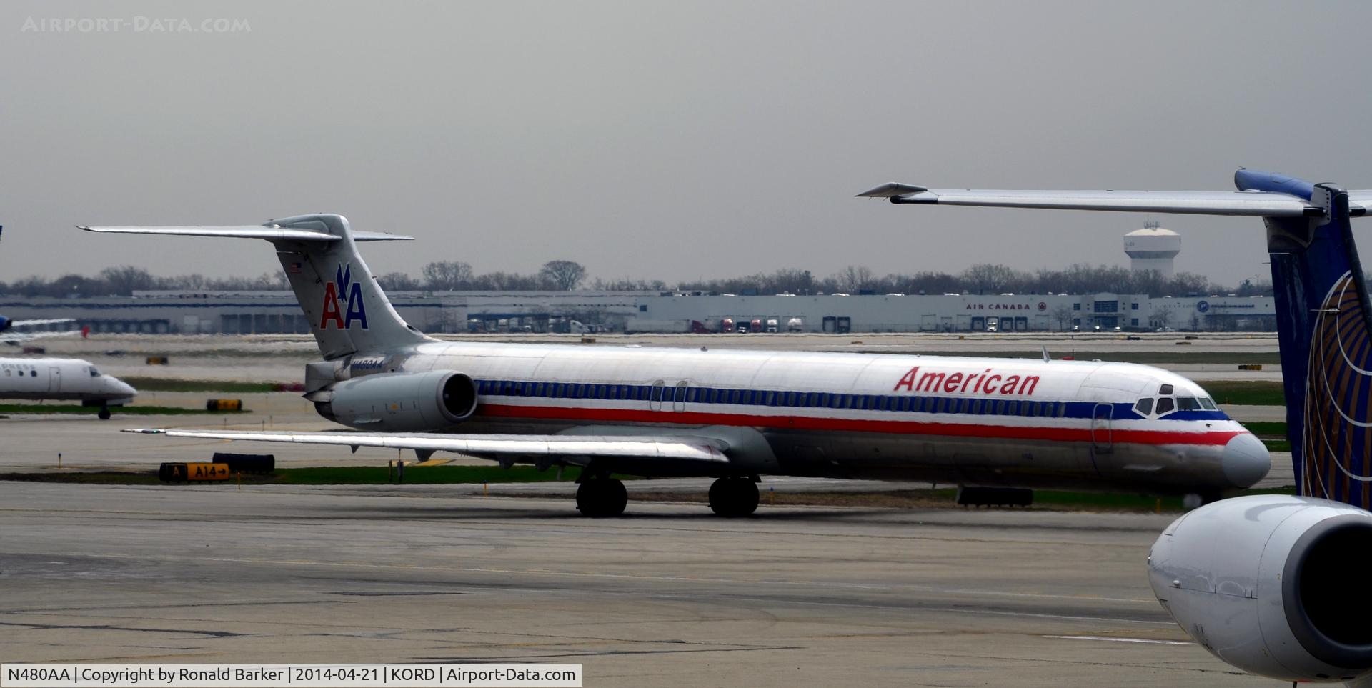 N480AA, 1988 McDonnell Douglas MD-82 (DC-9-82) C/N 49655, Taxi O'Hare
