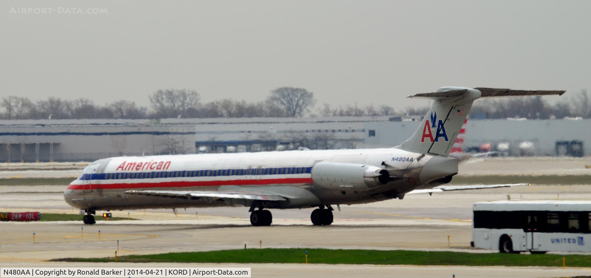 N480AA, 1988 McDonnell Douglas MD-82 (DC-9-82) C/N 49655, Taxi O'Hare