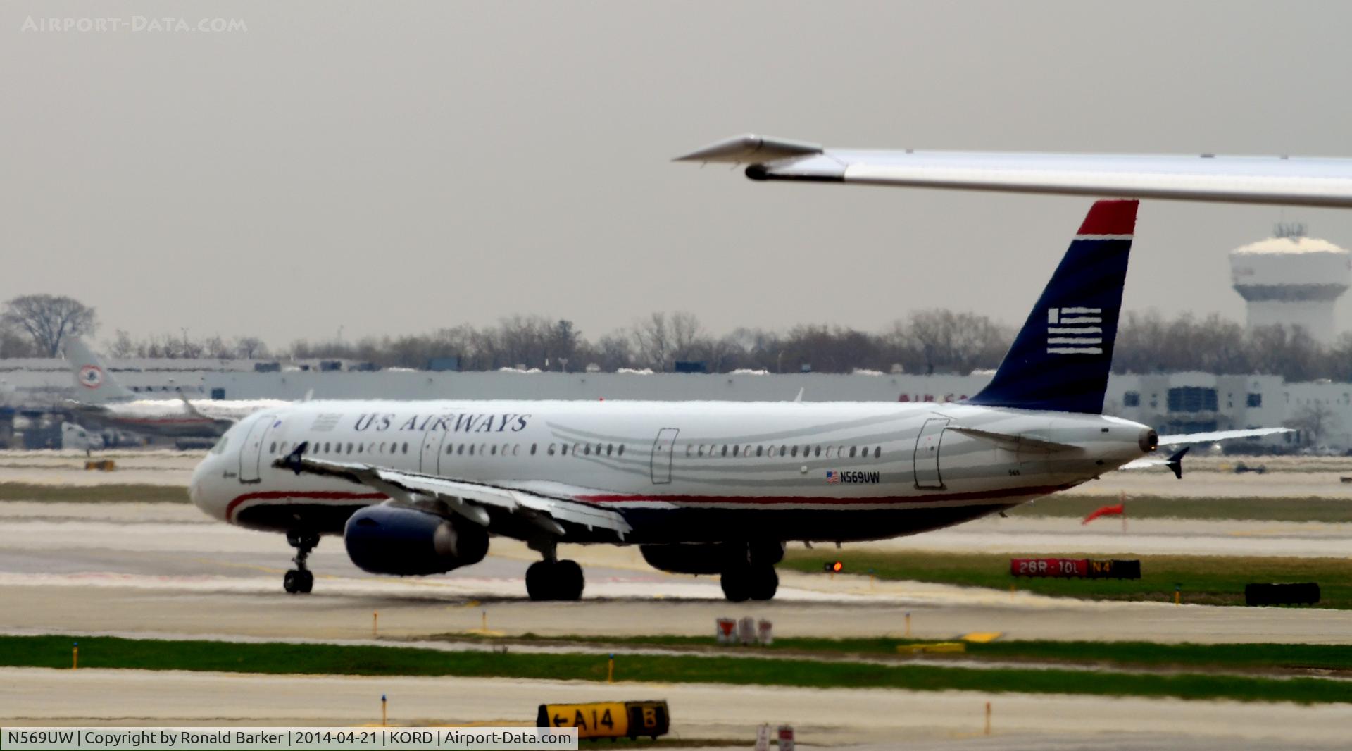 N569UW, 2013 Airbus A321-231 C/N 5763, Taxi O'Hare