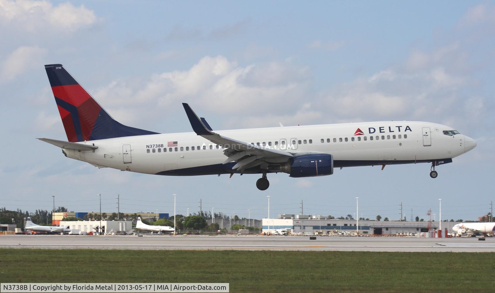 N3738B, 2000 Boeing 737-832 C/N 30382, Delta 737-800