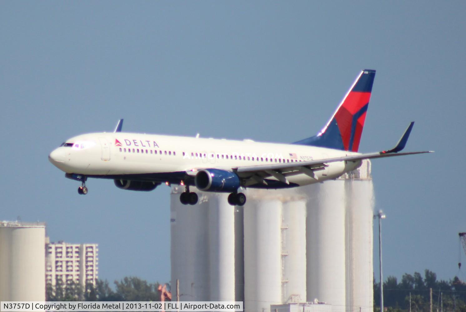 N3757D, 2001 Boeing 737-832 C/N 30813, Delta 737-800