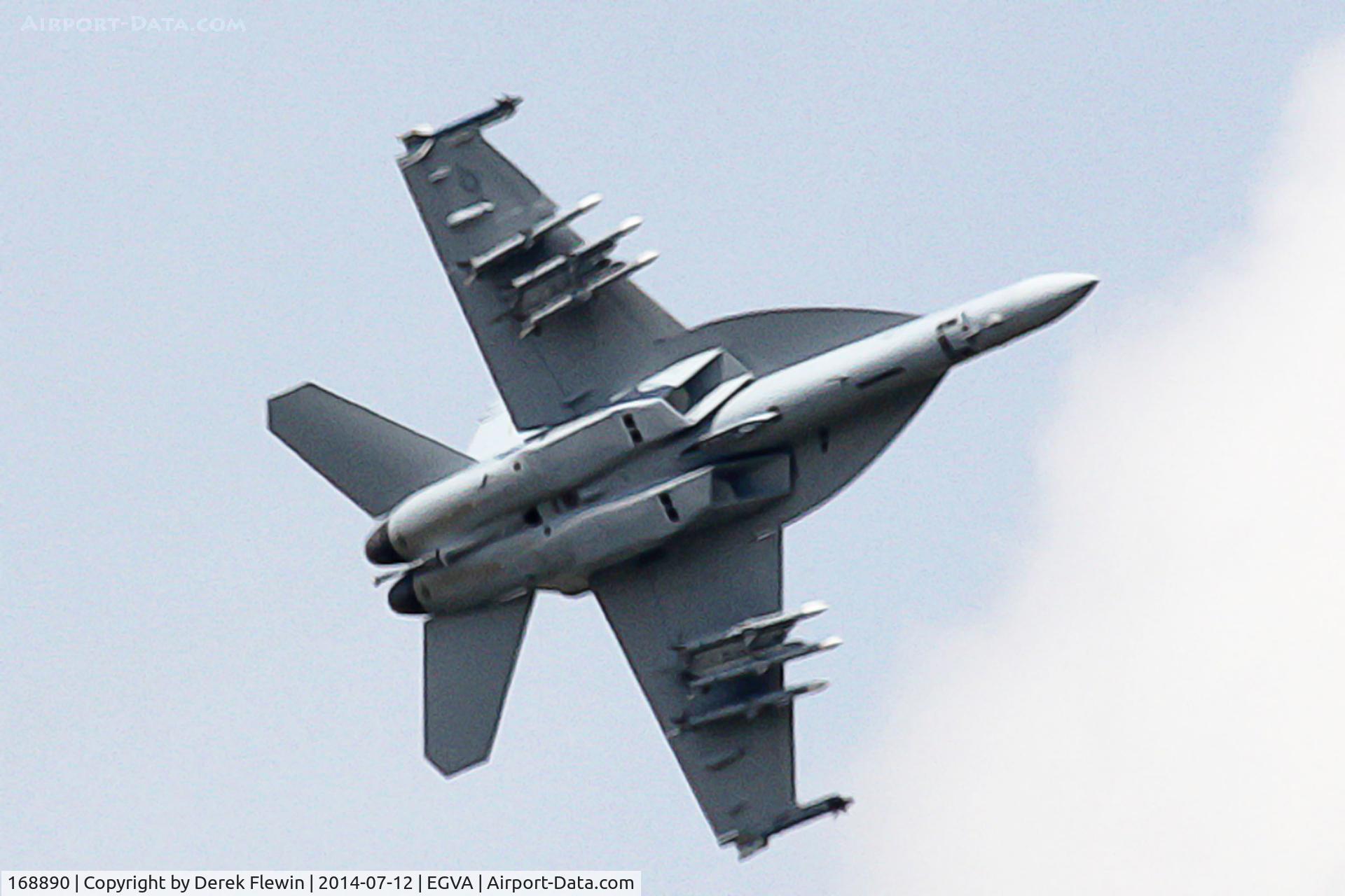 168890, Boeing F/A-18F Super Hornet C/N F271, RIAT 2014, F/A-18F Super Hornet, US Navy, VFA-106, Seen overflying the Domestic Site at RAF Fairford.