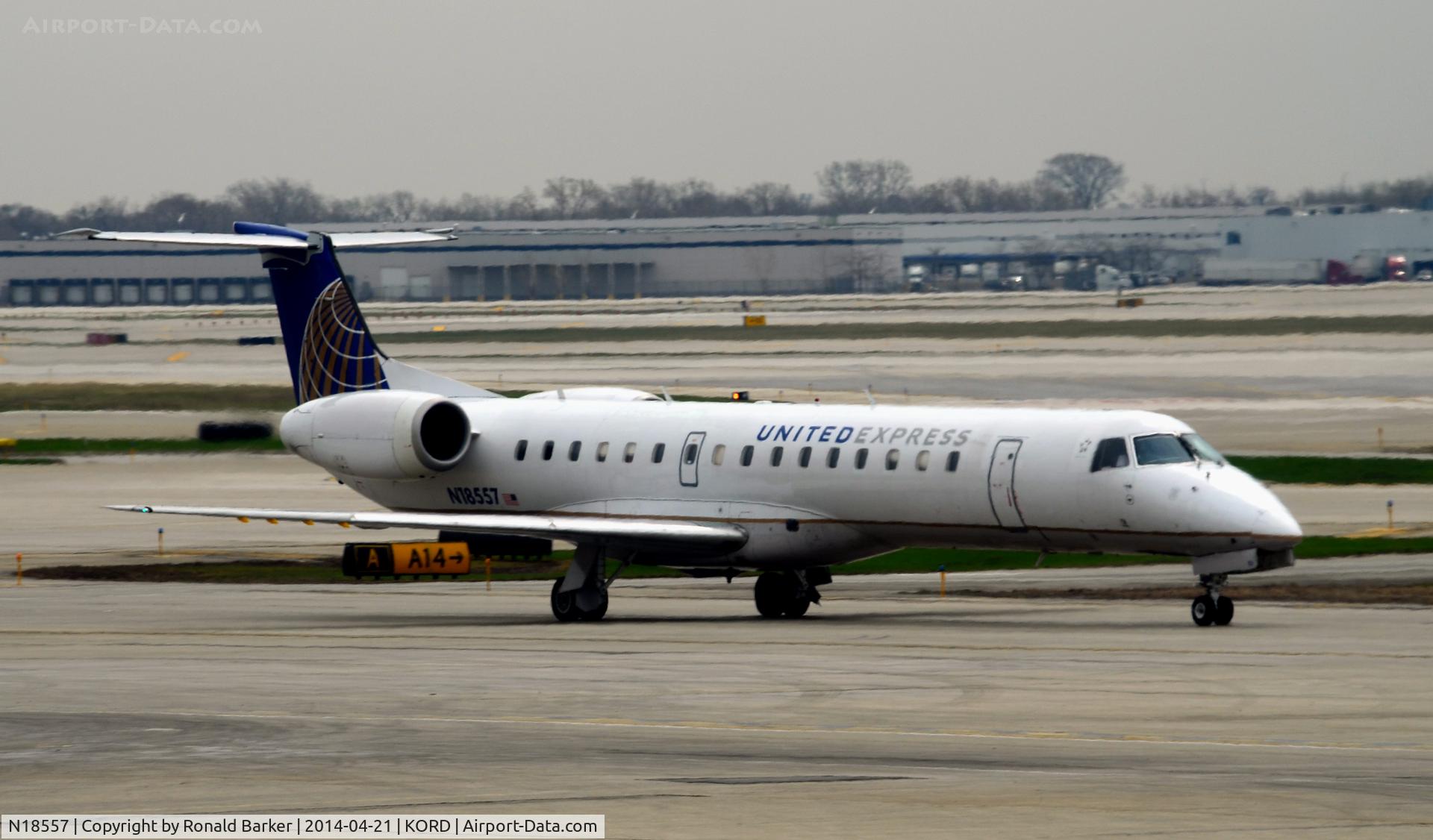 N18557, 2002 Embraer ERJ-145LR (EMB-145LR) C/N 145596, Taxi O'Hare