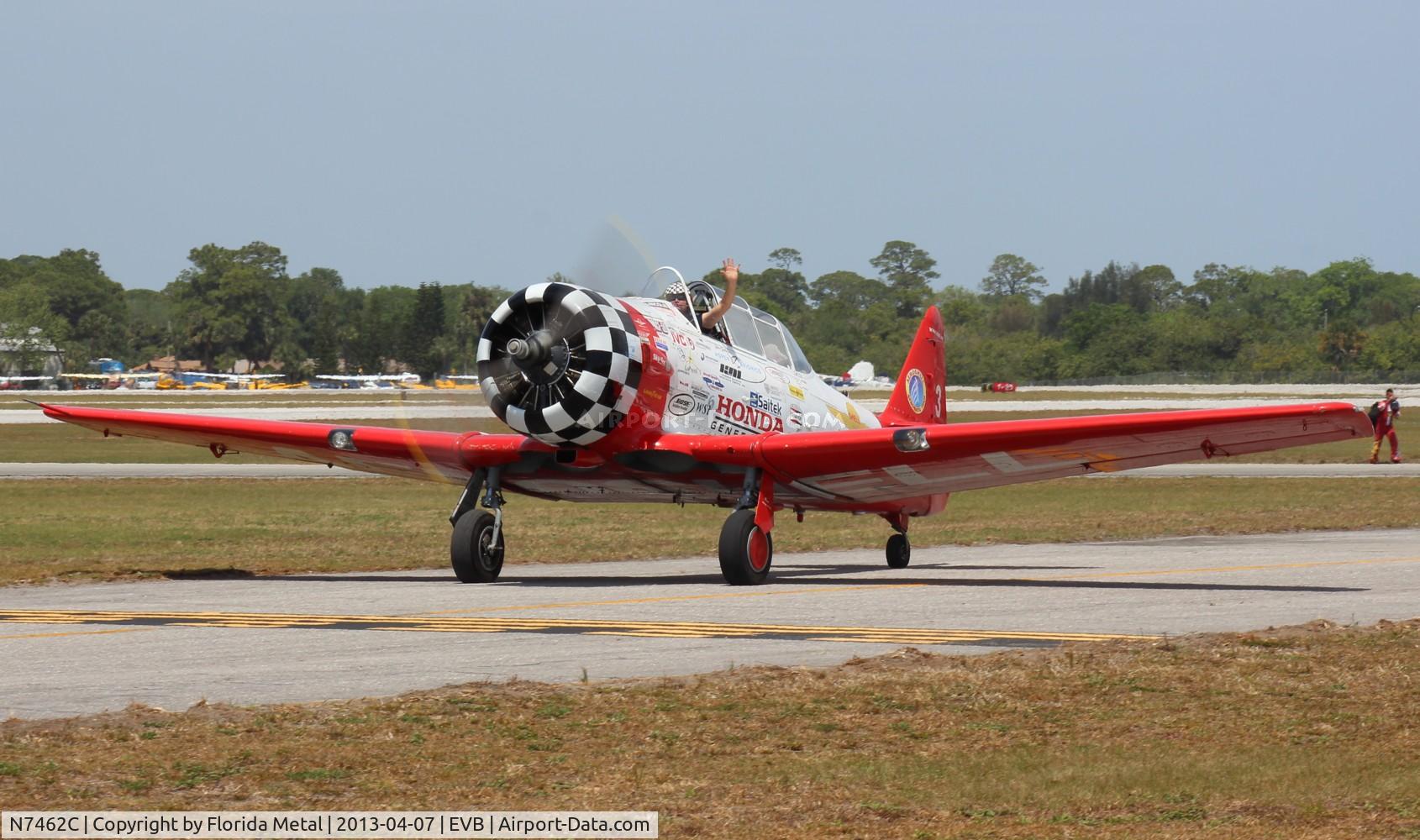 N7462C, North American AT-6B Texan C/N 121-43211, Aeroshell AT-6